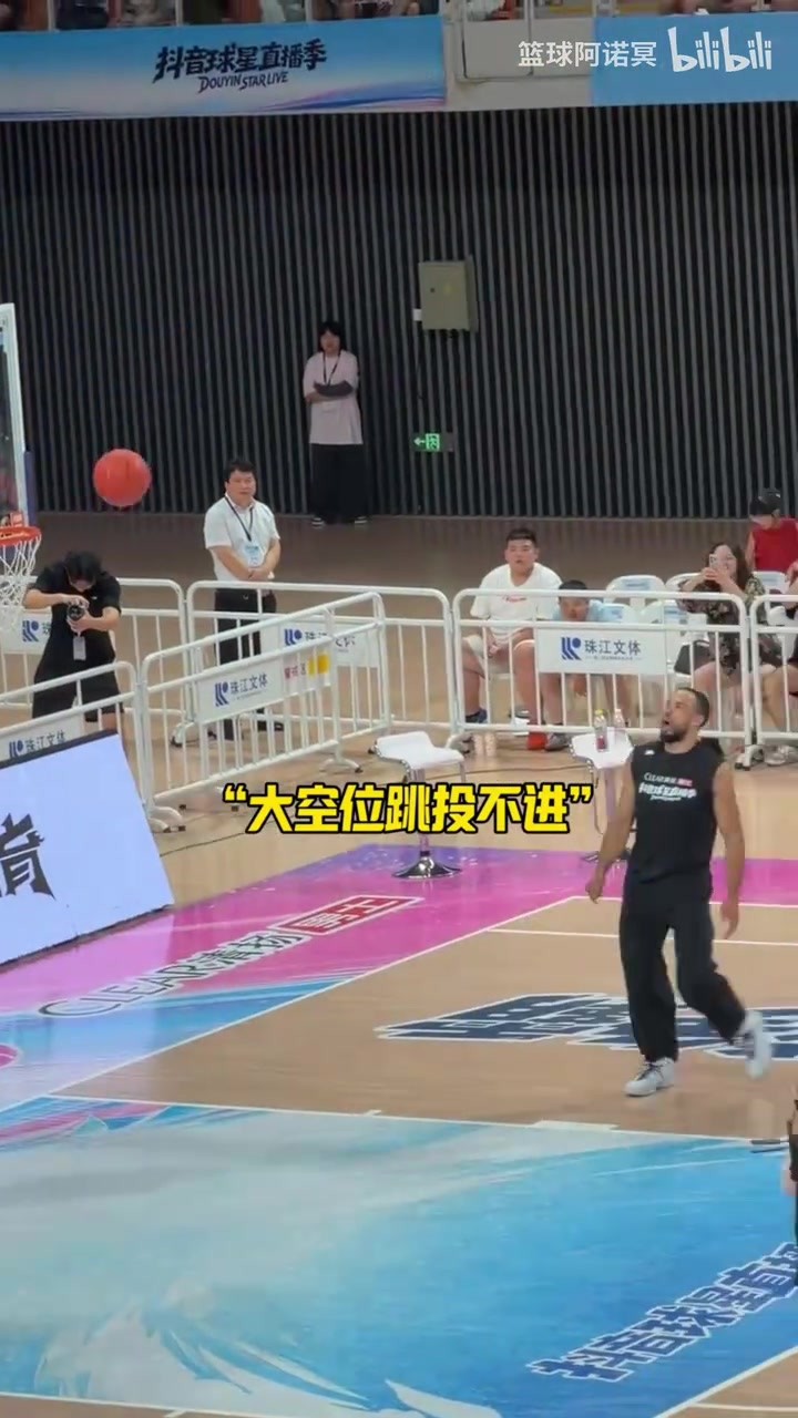 有人说狄龙是故意演的；真有人赛前放狠话、比赛时靠演技吗🤣